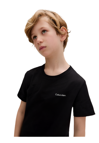 Calvin Klein Jeans T-shirt è realizzata con cotone