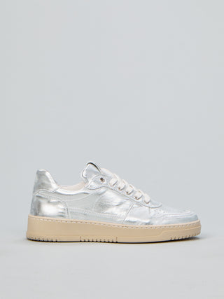 OVYE' Sneaker in pelle laminata,