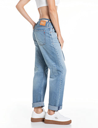 REPLAY Jeans boy fit con vita bassa e gamba dritta.